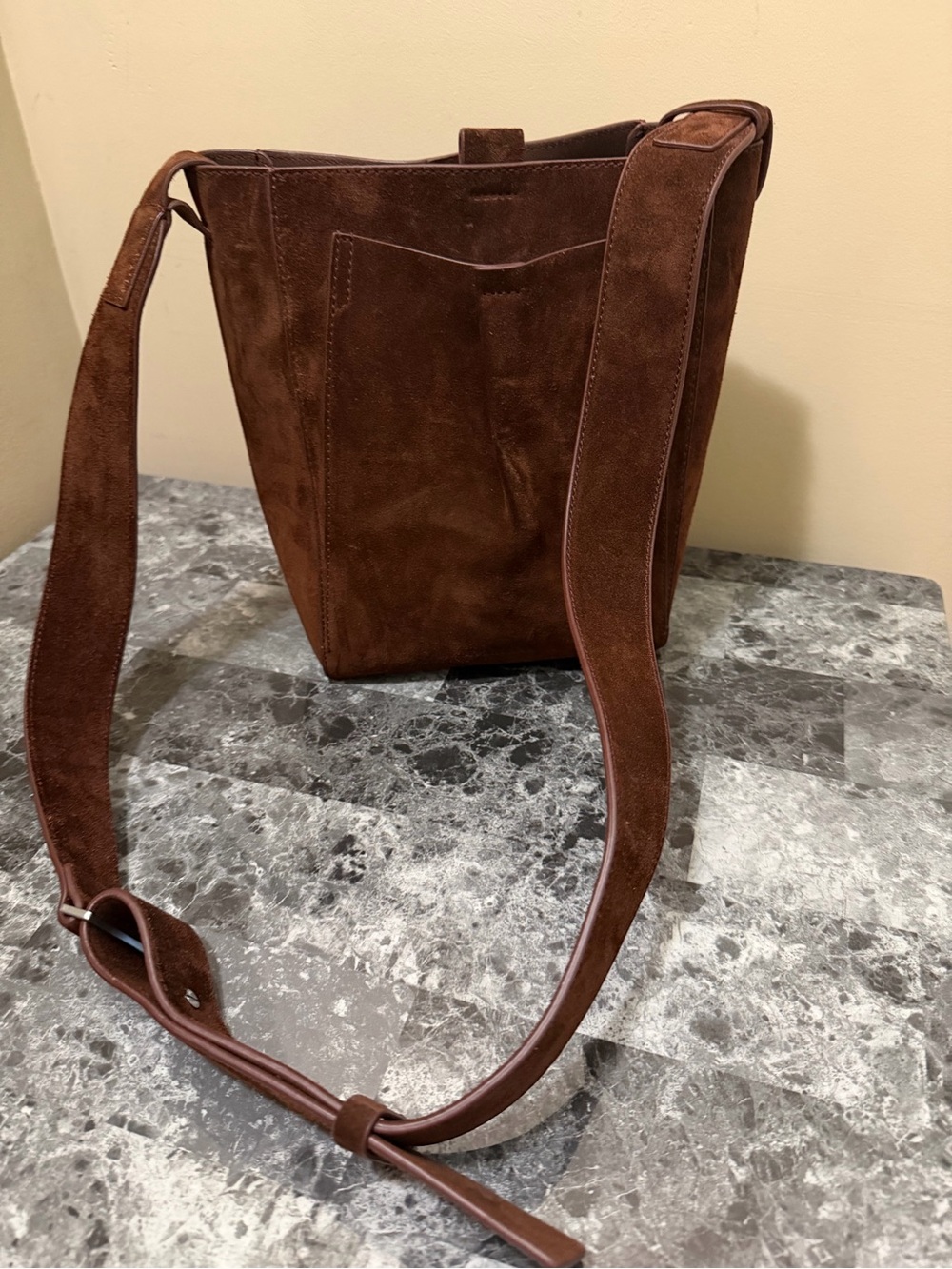 THE MINI STUDIO Everlane Brown Suede Crossbody Bag - Picture 1 of 15